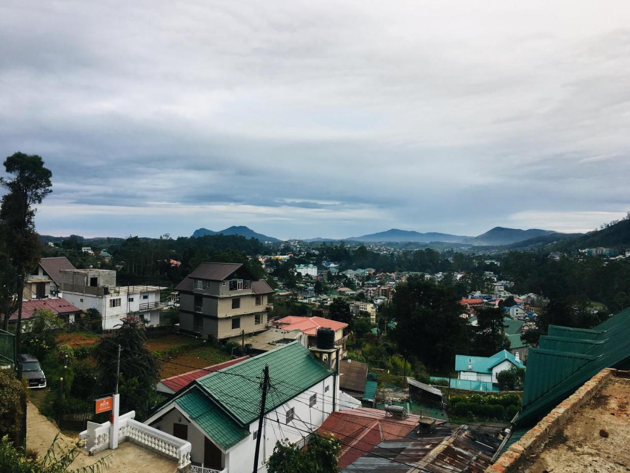 Golden King Guest Bed & Breakfast Nuwara Eliya Bagian luar foto